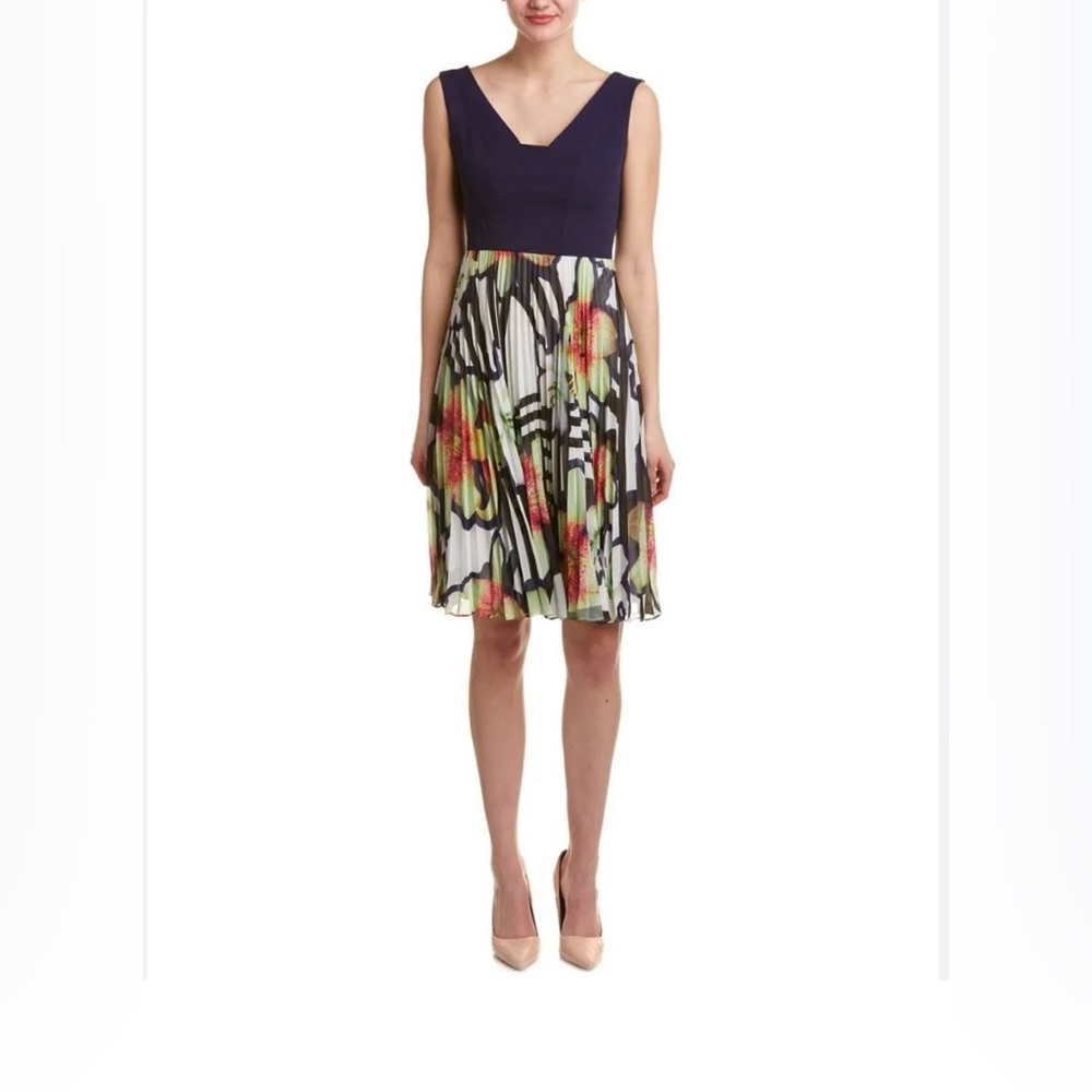 Karen Millen Floral Pleaded Dress Size UK 8/US4- EUC
